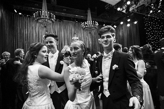 image_opernball03